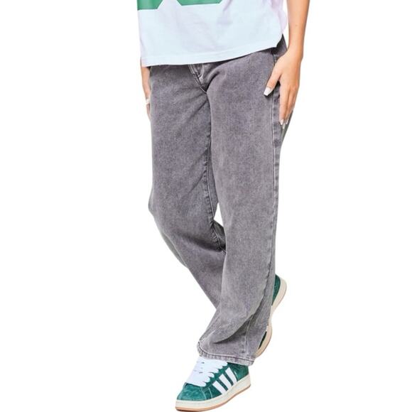 Prettylittlething Petite Washed Gray Dip Back Waist Boyfriend Jeans W1057 Sz 8 - Picture 4 of 11